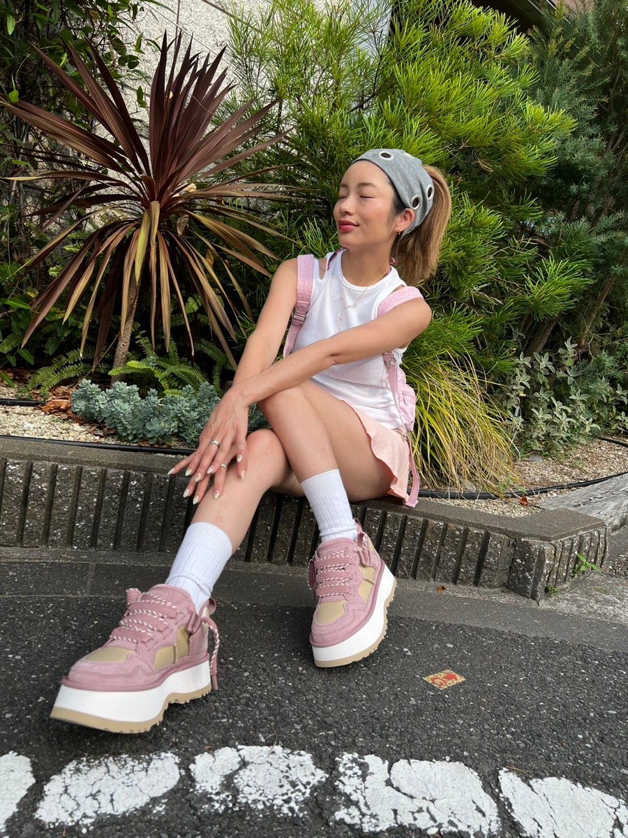 UGG厚底ピンクさくら色スニーカー新品・軽量 UGG® Japan on X: