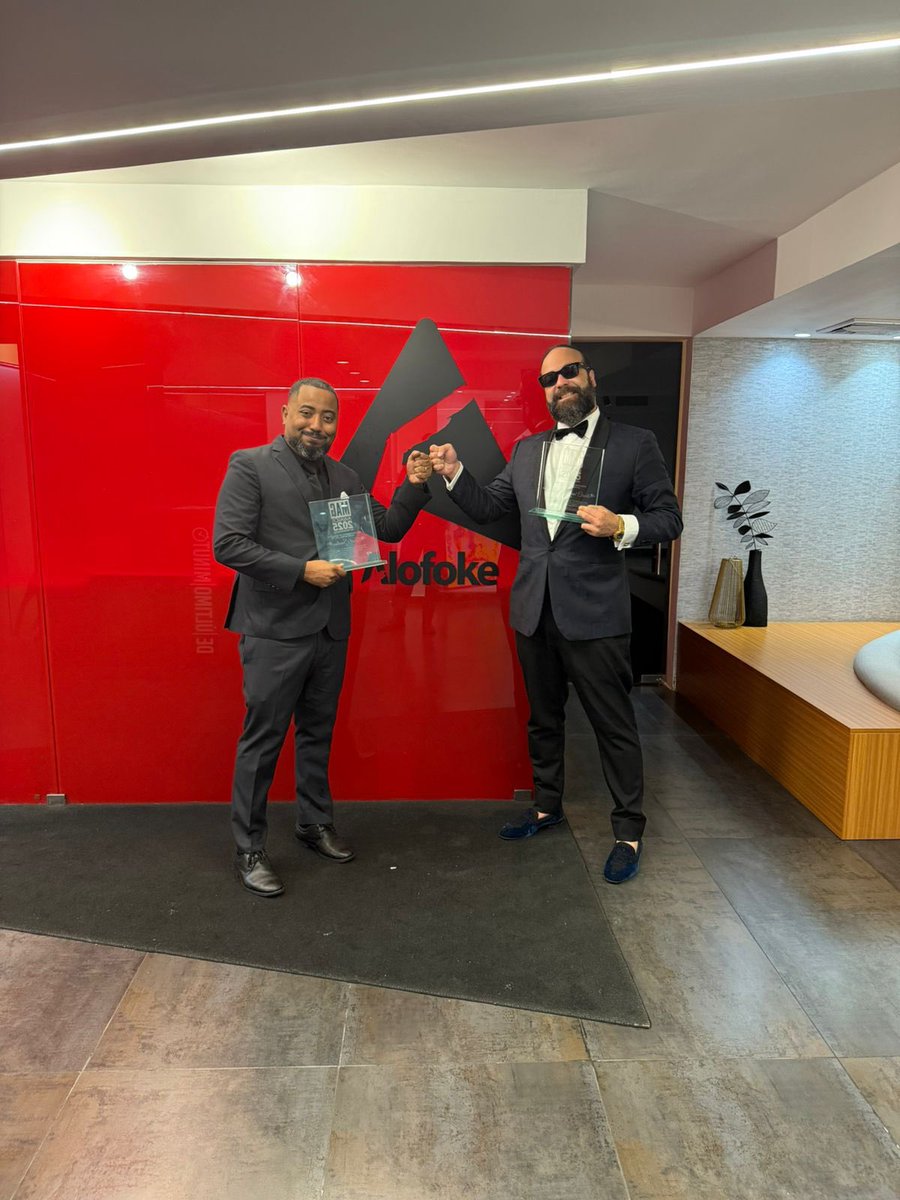 Desayunaron? 🏆 Misión cumplida. Ayer en Magazines Awards 2025, el premio más importante del Cibao. 

Sintoniza Alofokefm.com 

#EstoNoEsRadio <a href="/casalsbate/">Pedro Manuel Casals</a> <a href="/relsantana/">Ariel Santana</a> <a href="/LizbethSantosB/">Lizbeth Santos</a>