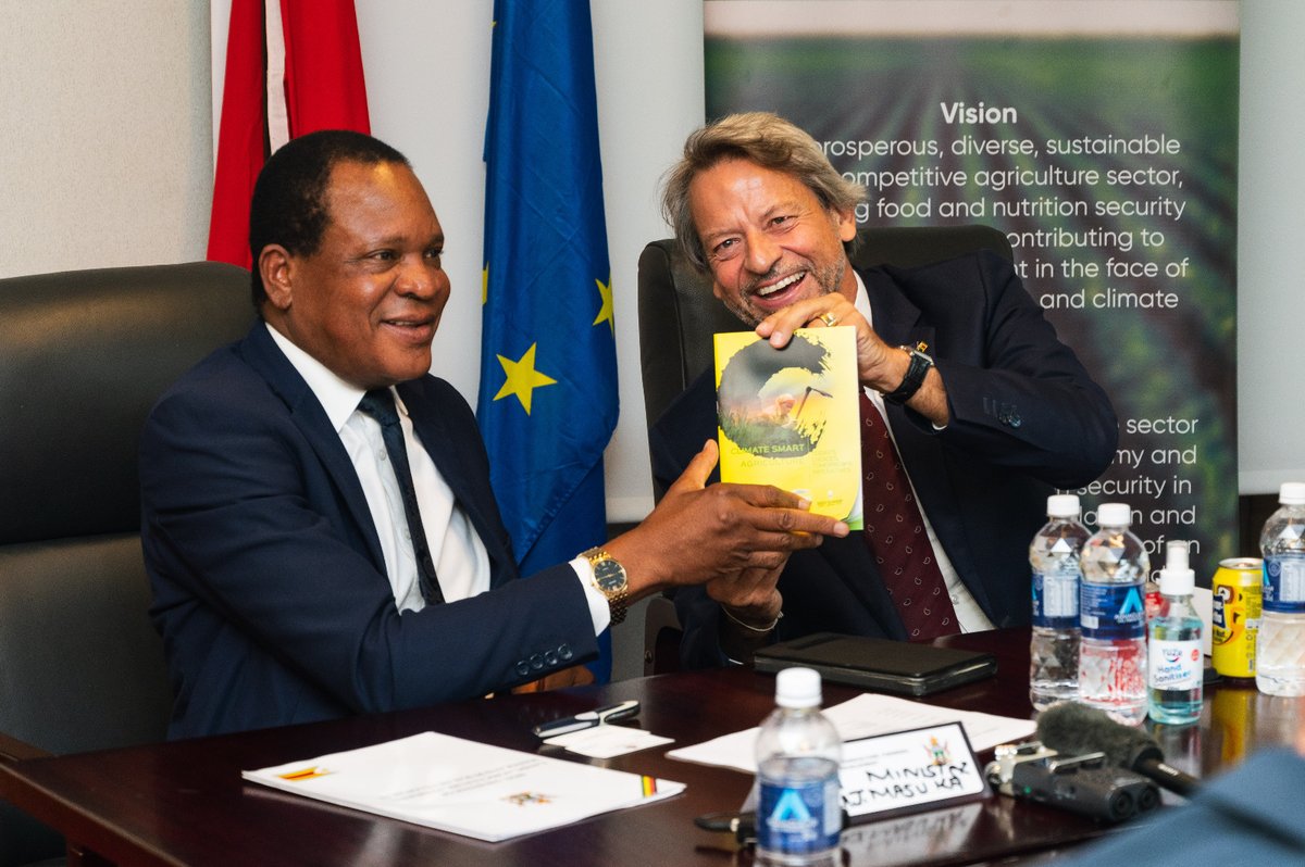 Jobst von Kirchmann (@vonkirchmanneu) on Twitter photo As I wrap up my time in 🇿🇼, I remain inspired by the potential of its agricultural sector — a true backbone of the economy. <a href="/euinzim/">EU Delegation to Zimbabwe 🇪🇺</a>🇪🇺🇿🇼 is proud to support climate-smart farming and sustainable agribusiness, including investment in renewable energy along the value chain. I was As I wrap up my time in 🇿🇼, I remain inspired by the potential of its agricultural sector — a true backbone of the economy. <a href="/euinzim/">EU Delegation to Zimbabwe 🇪🇺</a>🇪🇺🇿🇼 is proud to support climate-smart farming and sustainable agribusiness, including investment in renewable energy along the value chain. I was