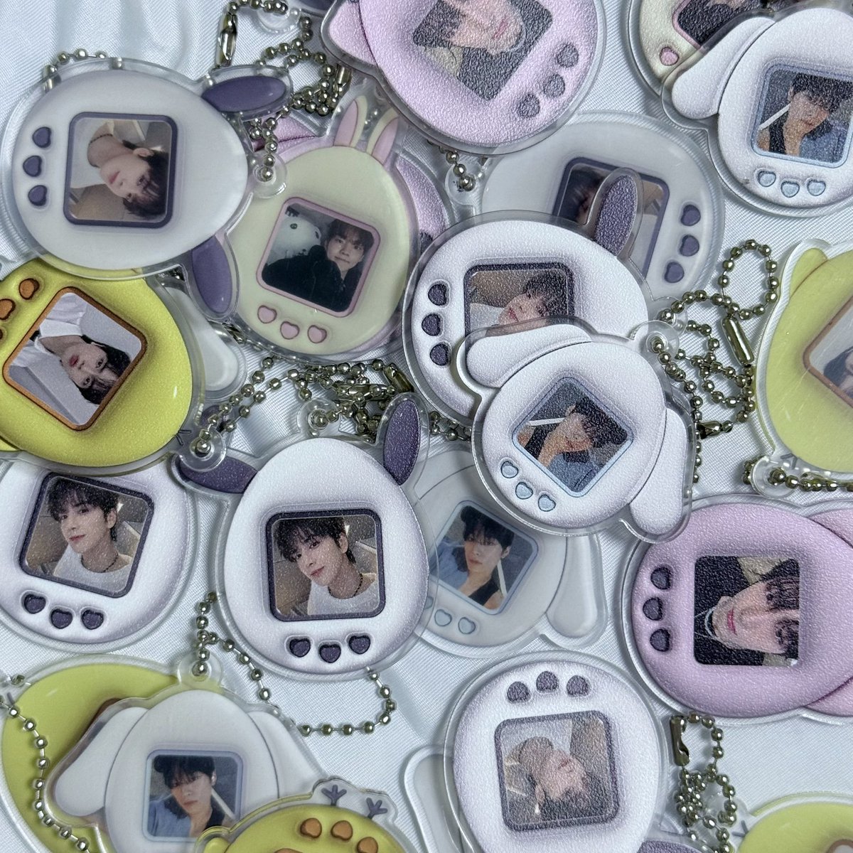 ozzxxs's tweet photo. 𝗧𝗛𝗘 𝗕𝗢𝗬𝗭 <𝗧𝗛𝗘 𝗕𝗟𝗔𝗭𝗘> 𝗪𝗢𝗥𝗟𝗗 𝗧𝗢𝗨𝗥 𝗶𝗻 𝗦𝗘𝗢𝗨𝗟 

더보이즈 콘서트에서 덥뮤다큐 키링 나눔합니다!!⋰˚✩

໒꒱날짜 : 8.10 막콘
໒꒱시간 및 장소 : 당일 공지
໒꒱인증 방법 : #RT + 프롬 150일 이상

#더보이즈 #THEBOYZ #영훈 #현재 #주연 #큐 https://t.co/BumEF68gd6