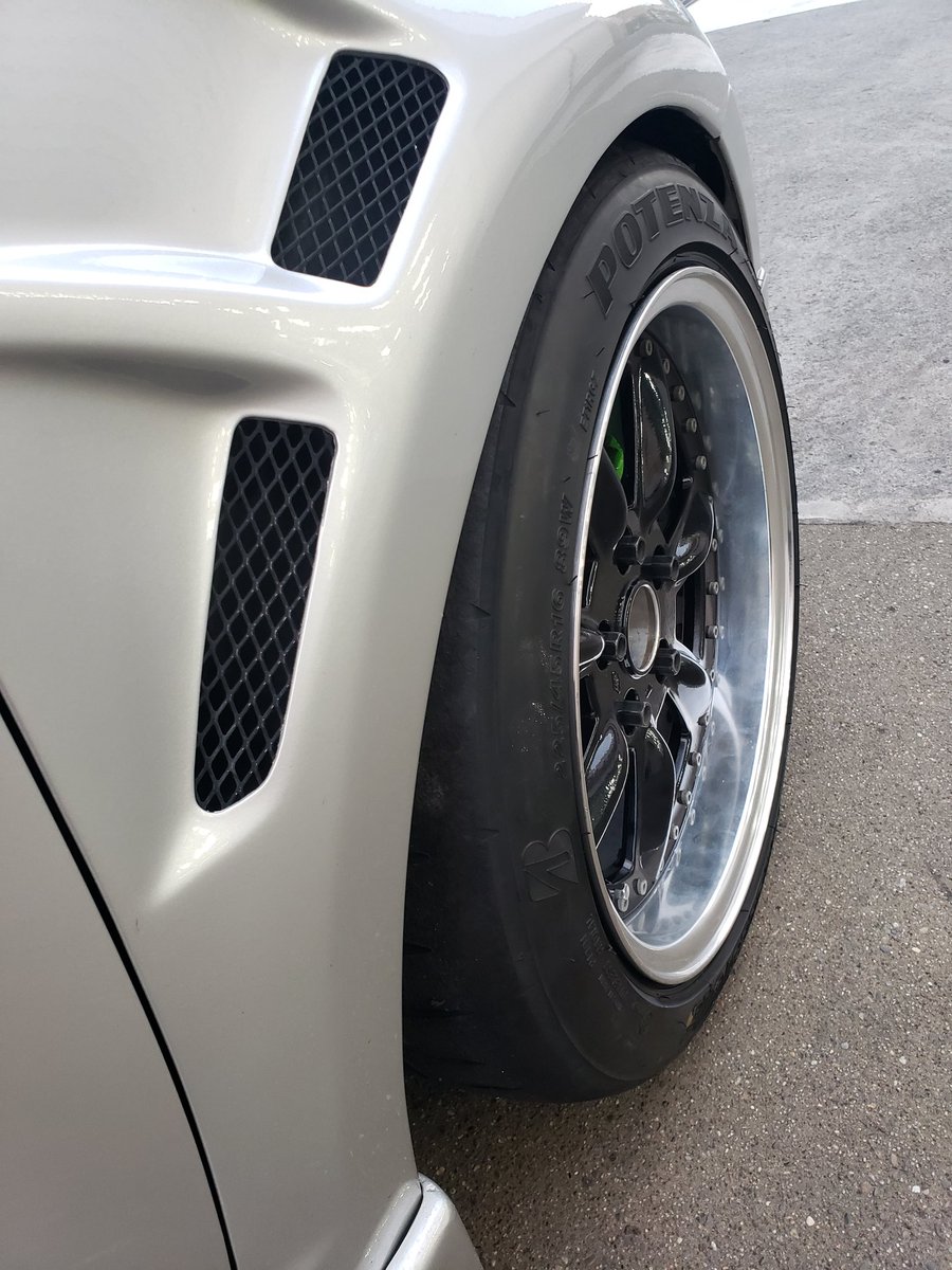 Syoyanswift's tweet image. #みんなはなんｊ民や
F9j
R8j
RS8パチナベw