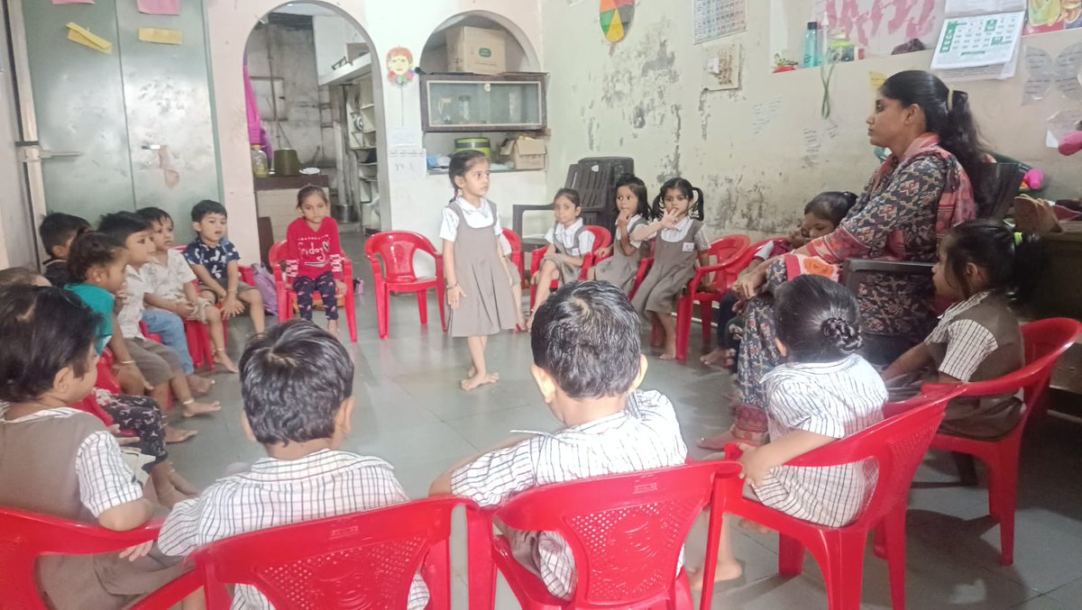 વડોદરા મહાનગરપાલિકાના ઉત્તર ઝોન ઘટક 3ના વિવિધ આંગણવાડી કેન્દ્રોમાં પૂર્વ પ્રાથમિક શિક્ષણ મેળવતા આંગણવાડી કેન્દ્રના ભૂલકાઓ