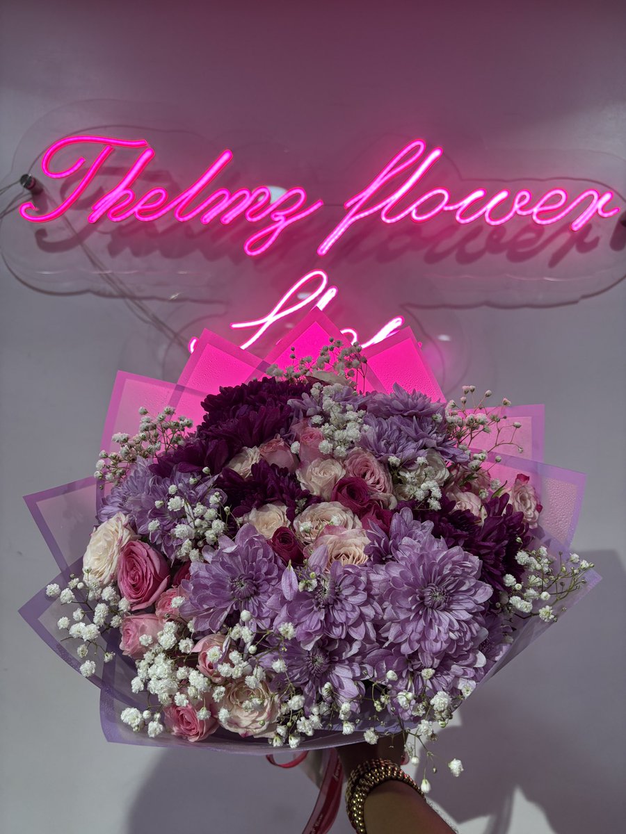 Thelmzflower's tweet photo. Turn ordinary days into extraordinary with
our fresh blossoms 🌼
#thelmzflowershop #flowershop #freshflower
#florist https://t.co/gZa1mjgdHZ