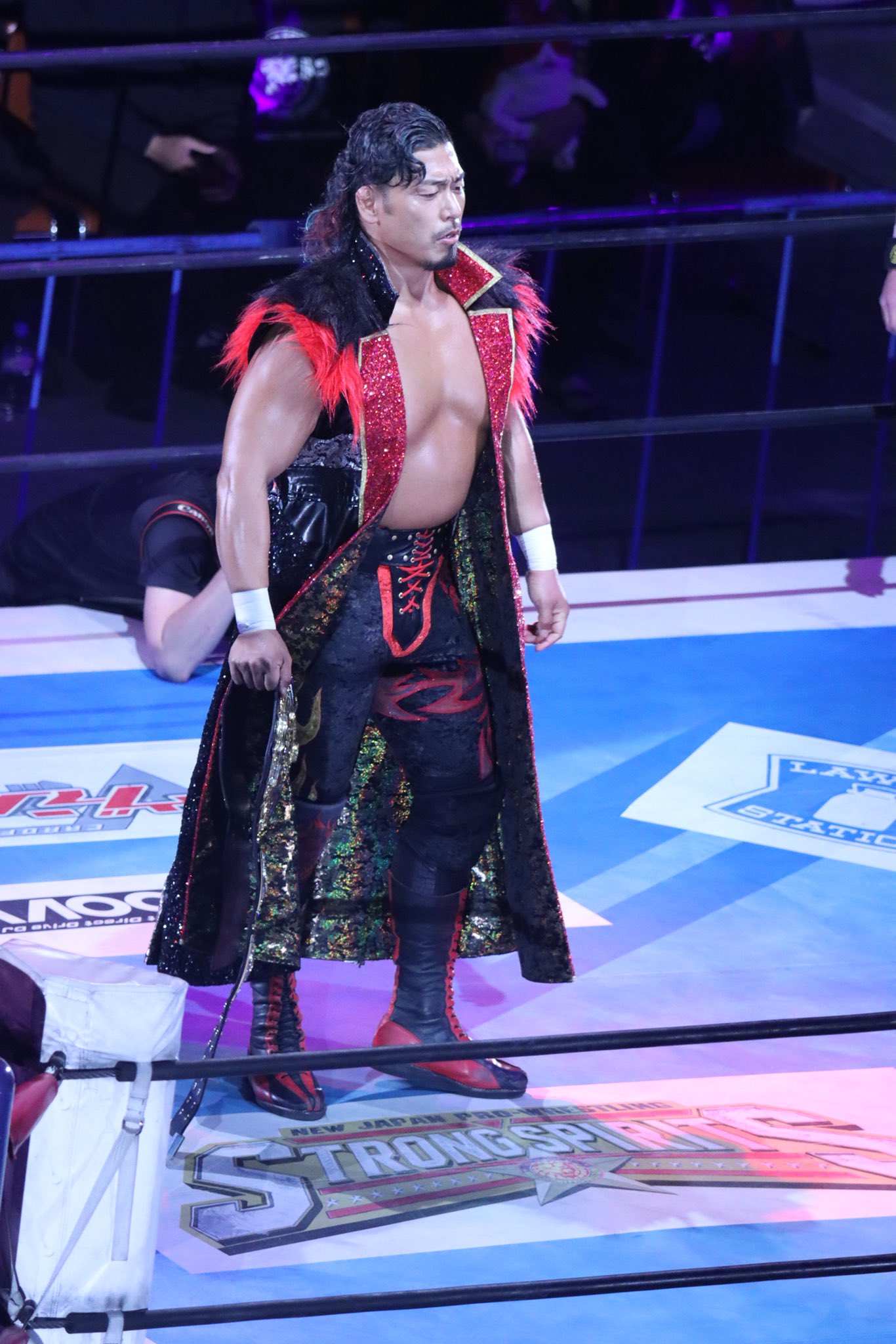 鷹木信悟選手　L・I・J スカジャン　2021年度版 シンニチプレミアムストア】内藤、鷹木、L・I・Jの『総刺繍
