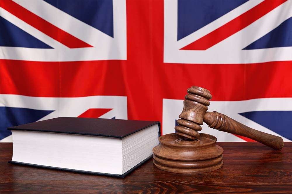 Are you starting your law degree in the upcoming term? Brush up on your knowledge of the English legal system ahead of your first seminars:

iclr.co.uk/knowledge/topi…