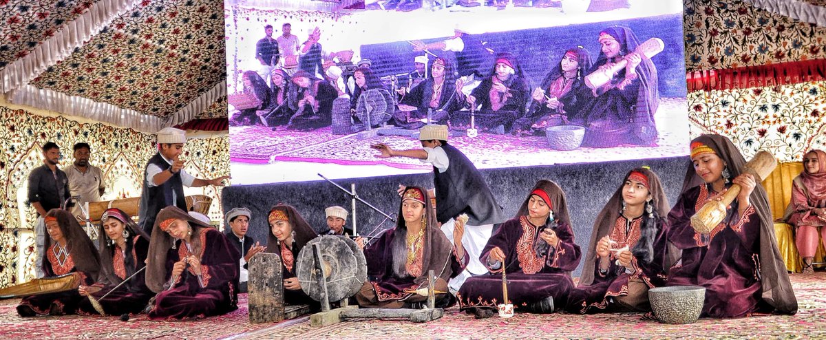 OfficeOfLGJandK's tweet image. Inaugurated National Tribal Festival at Gurez. It is celebration of culture &amp;amp; tradition of Dard-Shina tribal community. A community radio station was also launched today to inspire young generation to preserve &amp;amp; cherish the values, knowledge and traditions of the community.
