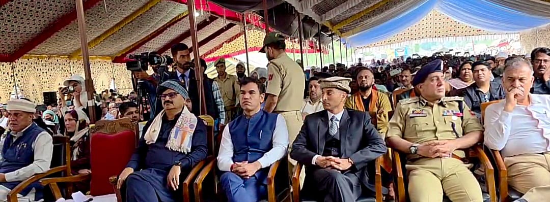 OfficeOfLGJandK's tweet image. Inaugurated National Tribal Festival at Gurez. It is celebration of culture &amp;amp; tradition of Dard-Shina tribal community. A community radio station was also launched today to inspire young generation to preserve &amp;amp; cherish the values, knowledge and traditions of the community.