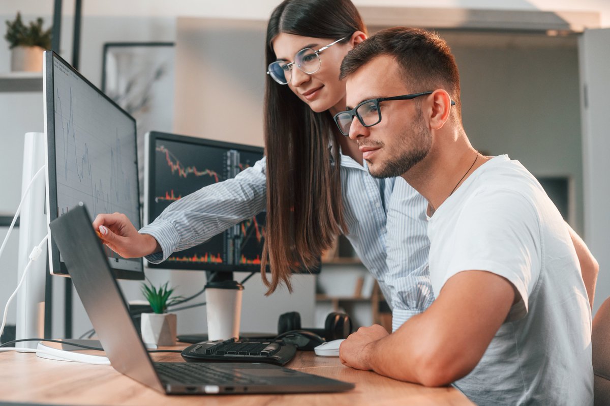 En <a href="/Multiasiste/">Multiasistencia</a>, combinamos experiencia humana y tecnología para decidir mejor y actuar más rápido.

📊 Usamos datos para anticipar soluciones
🔄 Automatizamos tareas repetitivas
🙋‍♀️ Liberamos tiempo para un trato más cercano

La tecnología potencia el factor humano 💡🤝