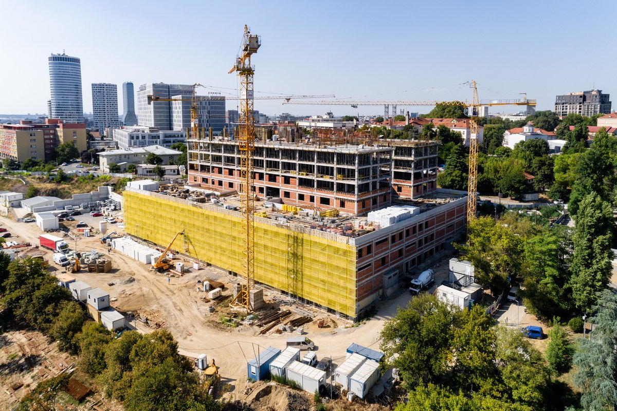 Beobuild's tweet image. Počeli radovi na fasadi Tiršove 2; više detalja -&amp;gt; beobuild.rs/po%C4%8Deli-ra…
#Beograd