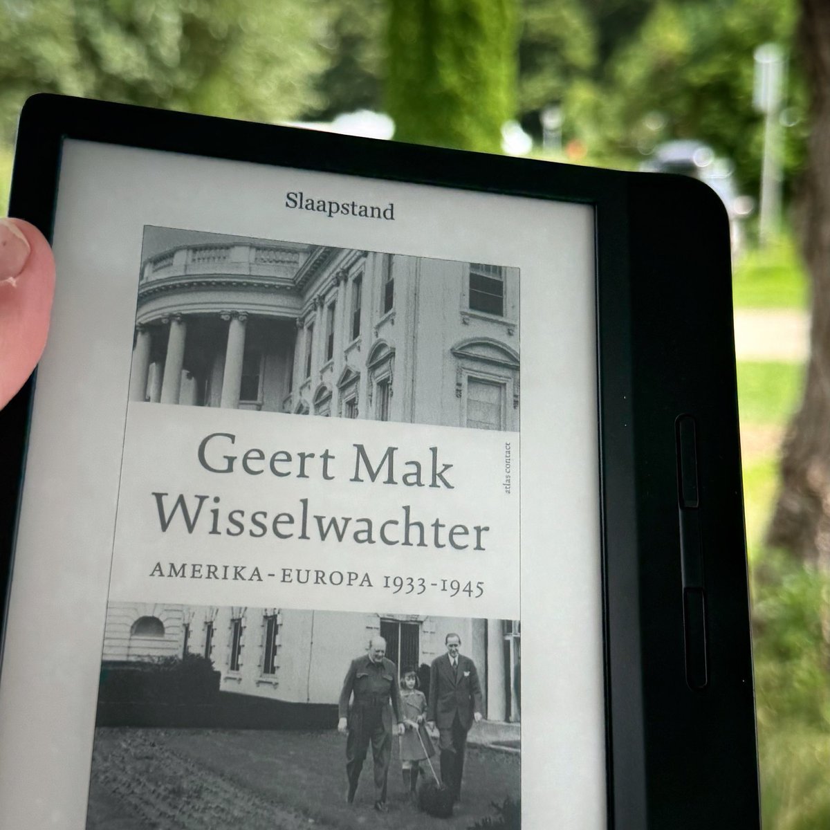 Begonnen aan derde boek van de vakantie. Onder meer over de trans-Atlantische relaties. Terug brandend actueel met crazy Trump in het Witte Huis.