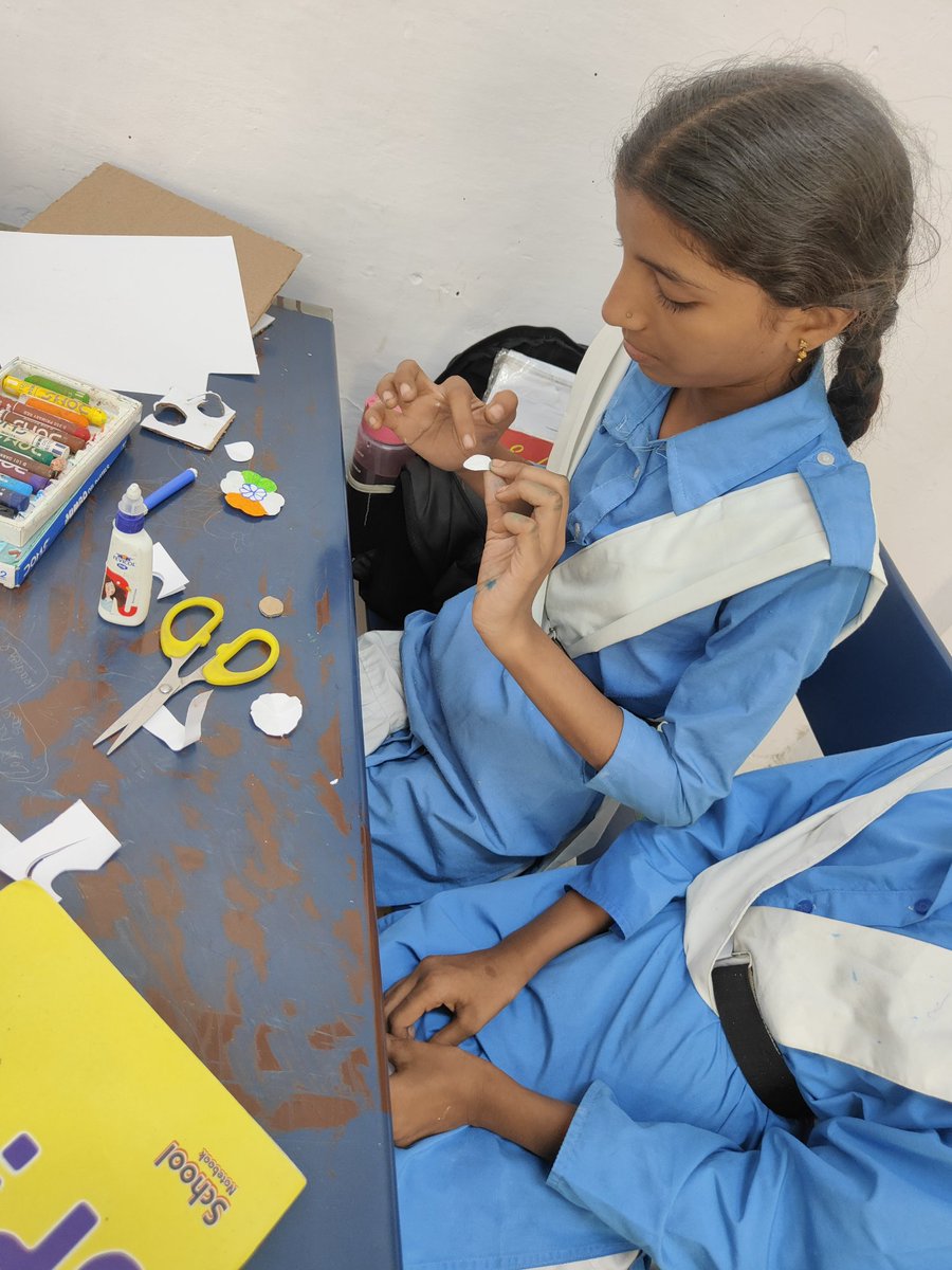 Anupama Kasana (@anupamakasana) on Twitter photo #HarGharTiranga activities fostering a sense of patriotism, national pride, & unity among students. The campaign encourages students to understand the symbolism of the flag's colors & the Ashoka Chakra . #GGSSSNicholsanRoad
#patriotism
#Tiranga
<a href="/Dir_Education/">DIRECTORATE OF EDUCATION Delhi</a>
<a href="/KuldeepSinghPpl/">Kuldeep Singh</a> #HarGharTiranga activities fostering a sense of patriotism, national pride, & unity among students. The campaign encourages students to understand the symbolism of the flag's colors & the Ashoka Chakra . #GGSSSNicholsanRoad
#patriotism
#Tiranga
<a href="/Dir_Education/">DIRECTORATE OF EDUCATION Delhi</a>
<a href="/KuldeepSinghPpl/">Kuldeep Singh</a>