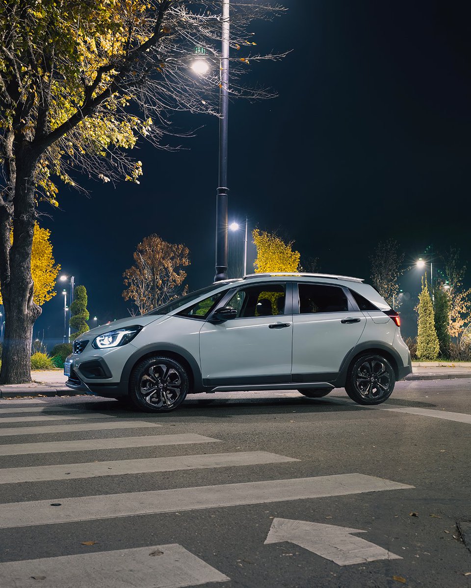 Kompakt tasarımı ve hibrit enerjisini buluşturan Jazz Crosstar e:HEV.

#Honda #HondaJazzCrosstar #eHEV