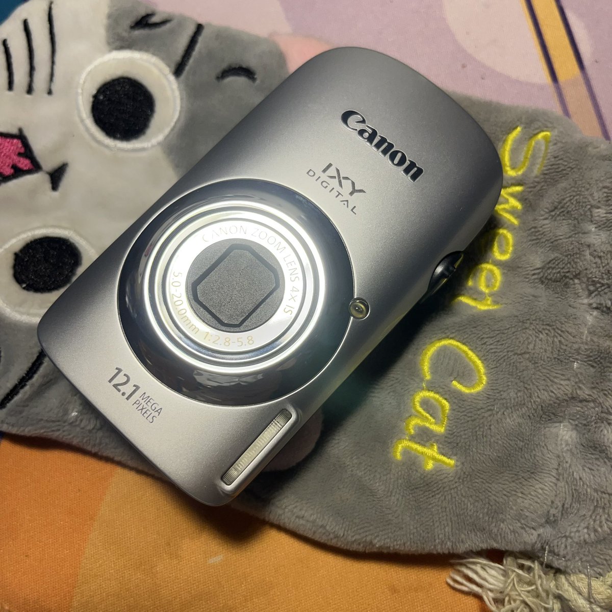 Wangcandy_l's tweet photo. Canon ixy 510is 📸
ทำงานเต็มระบบ ตัวเครื่องมีรอยเป็นปกติตามการใช้งาน ซูมเข้า-ออกปกติ แฟลชผ่อง โดยรวมยังสวย

อุปกรณ์
- แบต1อัน
- สายคล้อง

🕹️ราคา 6,599.- ส่งฟรี

นัดรับ : ฟิวเจอร์ สายคลอง1-6

#กล้องดิจิตอลเก่า #กล้องดิจิตอลมือสอง #ส่งต่อกล้องดิจิตอล #กล้องดิจิตอล #กล้องมือสอง https://t.co/KC3OIOO95Q