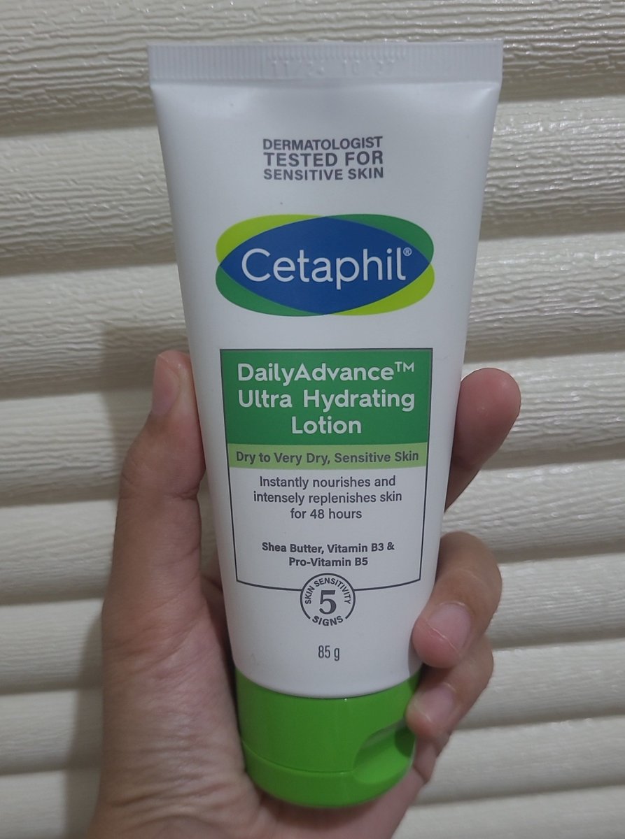 WTS Cetaphil Hydrating Lotion / Moisturizer. Isi masih 90%an, baru dibuka pertengahan juli, jual 55k aja, ada oren, yuk angkut