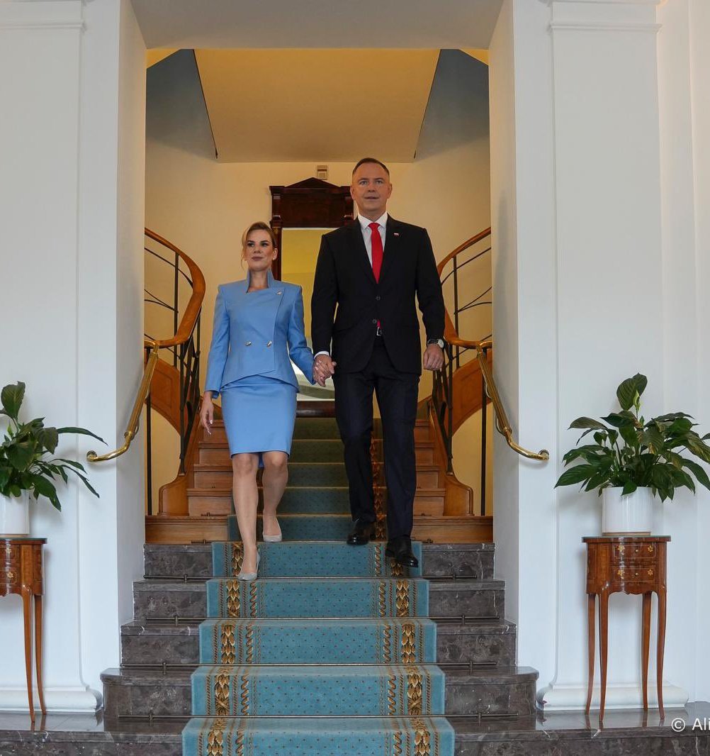 Muszę mieć ich u siebie. Piękni 🥰😍
Mój Prezydent i Pierwsza Dama.
Jestem szczęśliwa 🥹🥹🥹.