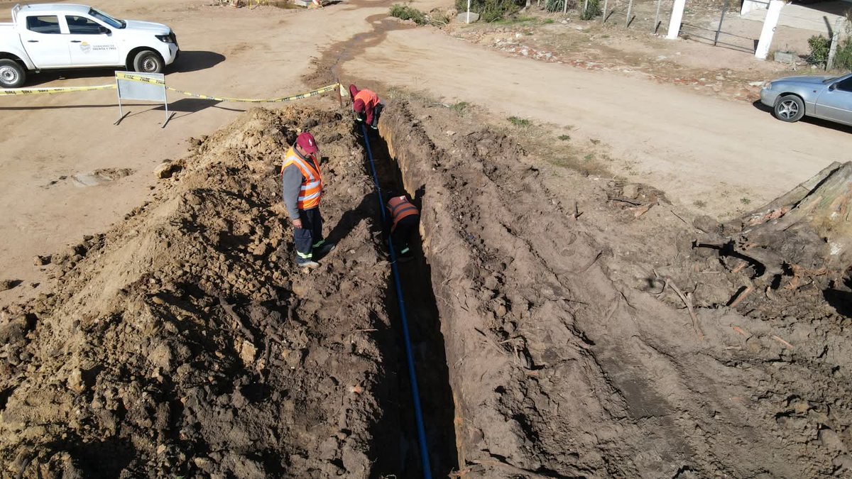 comuna33's tweet image. Gobierno de Treinta y Tres, trabaja junto a OSE para dotar de agua potable al Plan Avanzar, actualmente en construcción.

#GobiernodeTreintayTres