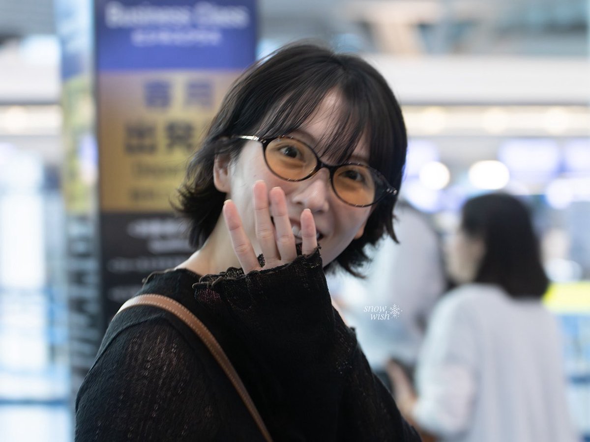 250806 강지영 HND 출국🕶️🧡
조심해서 돌아가요! またね~👋🏻 <a href="/kkangjji_0/">Jiyoung</a> 

#카라 #KARA #강지영 #Jiyoung #知英 #응답하라강지영