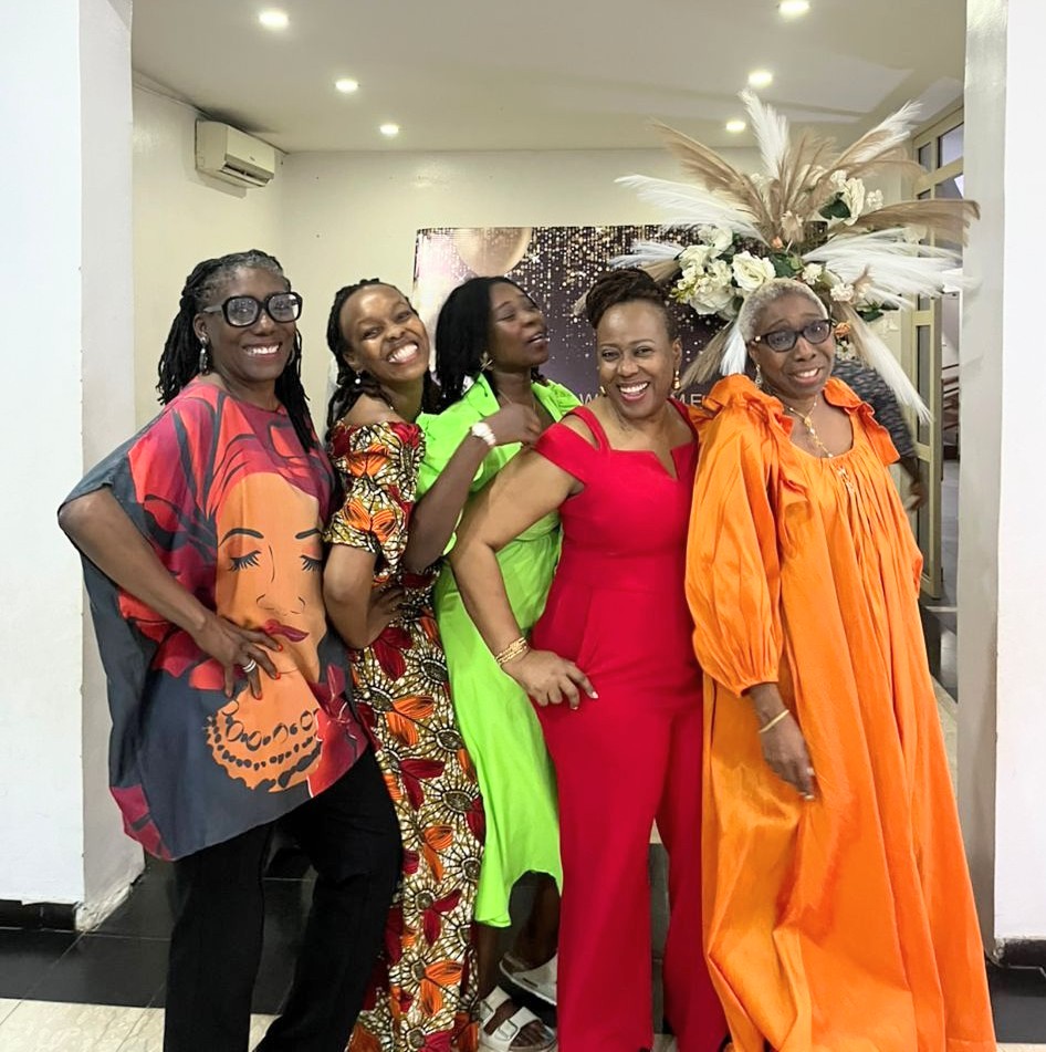 So good to see everyone 🧡
Happy birthday again Bola 
God's Richest Blessings, always ♥️