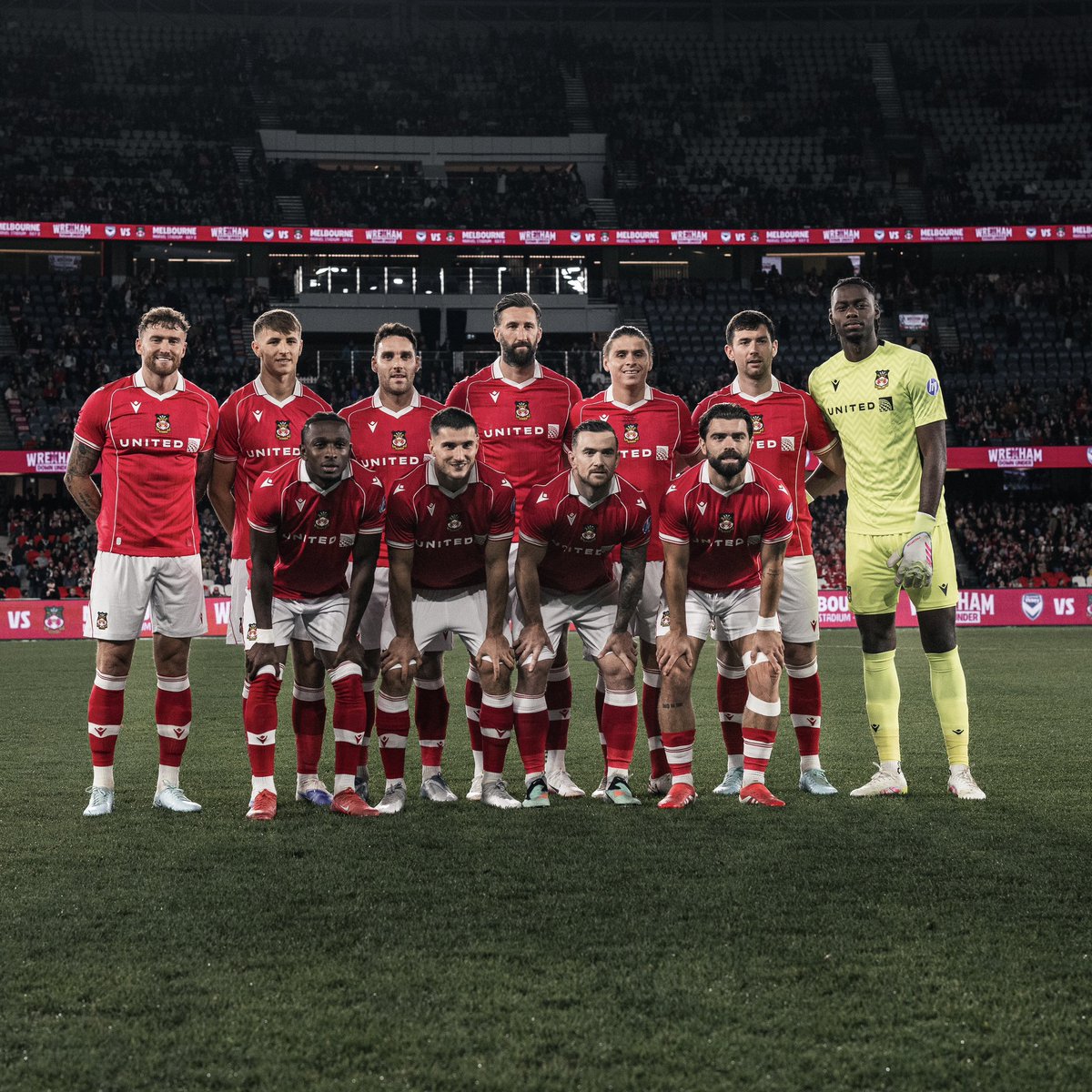 Wrexham AFC, durmaksızın Premier League’e çıkmak için transfer döneminde kesenin ağzını baya açtı. 🤯🏴󠁧󠁢󠁷󠁬󠁳󠁿

✍️ Danny Ward
✍️ Conor Coady
✍️ Liberato Cacace
✍️ George Thomason
✍️ Lewis O'Brien
✍️ Josh Windass
✍️ Ryan Hardie
✍️ Kieffer Moore

#EFL • #WrexhamAFC