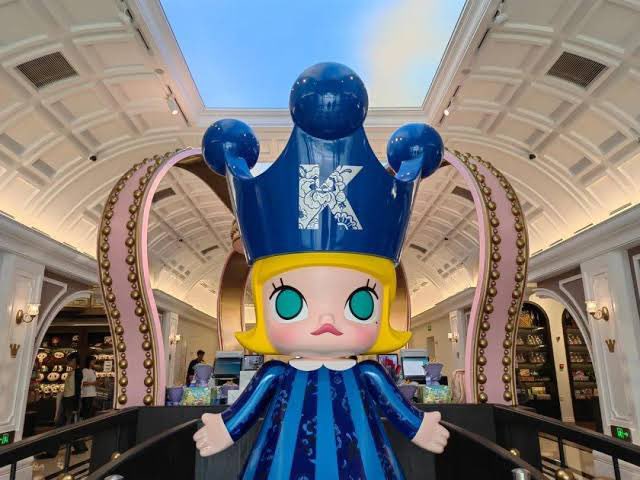 Eta_body's tweet photo. え、ポップランド？
うぎゃー可愛いすぎる！
ココ行きたい！

ラブブが大量に居るなんてヤバい♡

北京行くのはハードル高そうだけど
これは可愛いくてしぬやつ…

#ラブブ
#ポップマート https://t.co/MuKzXAOz2C