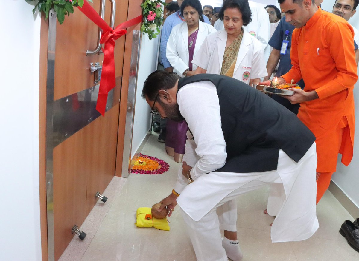 mpprataprao's tweet image. आज AIIMS ऋषिकेश में परम आदरणीय प्रधानमंत्री श्री @narendramodi जी के “स्वस्थ भारत, समृद्ध भारत” के संकल्प को आगे बढ़ाते हुए अत्याधुनिक PET Scan सुविधा (Department of Nuclear Medicine) का उद्घाटन किया।

इसके साथ ही AYUSH विभाग में नवीन टेली-आयुष सुविधा तथा आयुष पुस्तकालय का…