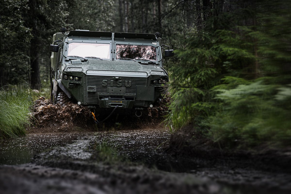 SisuAuto's tweet image. Meet Sisu Auto at DALO Industry Days 2025, stand 304. We shall bring two SISU vehicles to the event, tracked #GTT and wheeled #GTP, both equipped with platform for 10’ mission modules and cargo. Shall we see in 🇩🇰? #daloindustrydays