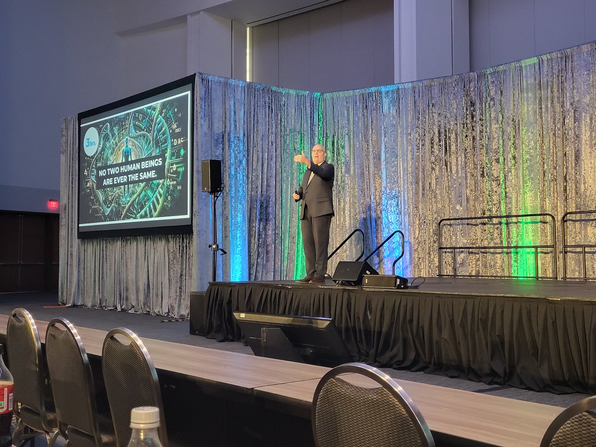 JenniButtonUSA's tweet image. Kicking off @SolutionTree #PLCAtWork conference with @plugusin! 🎉🎉🎉