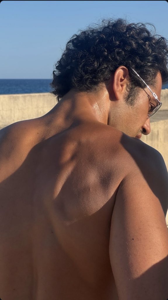 questo ogni volta che sparisce torna più illegale di prima 🫠🫠