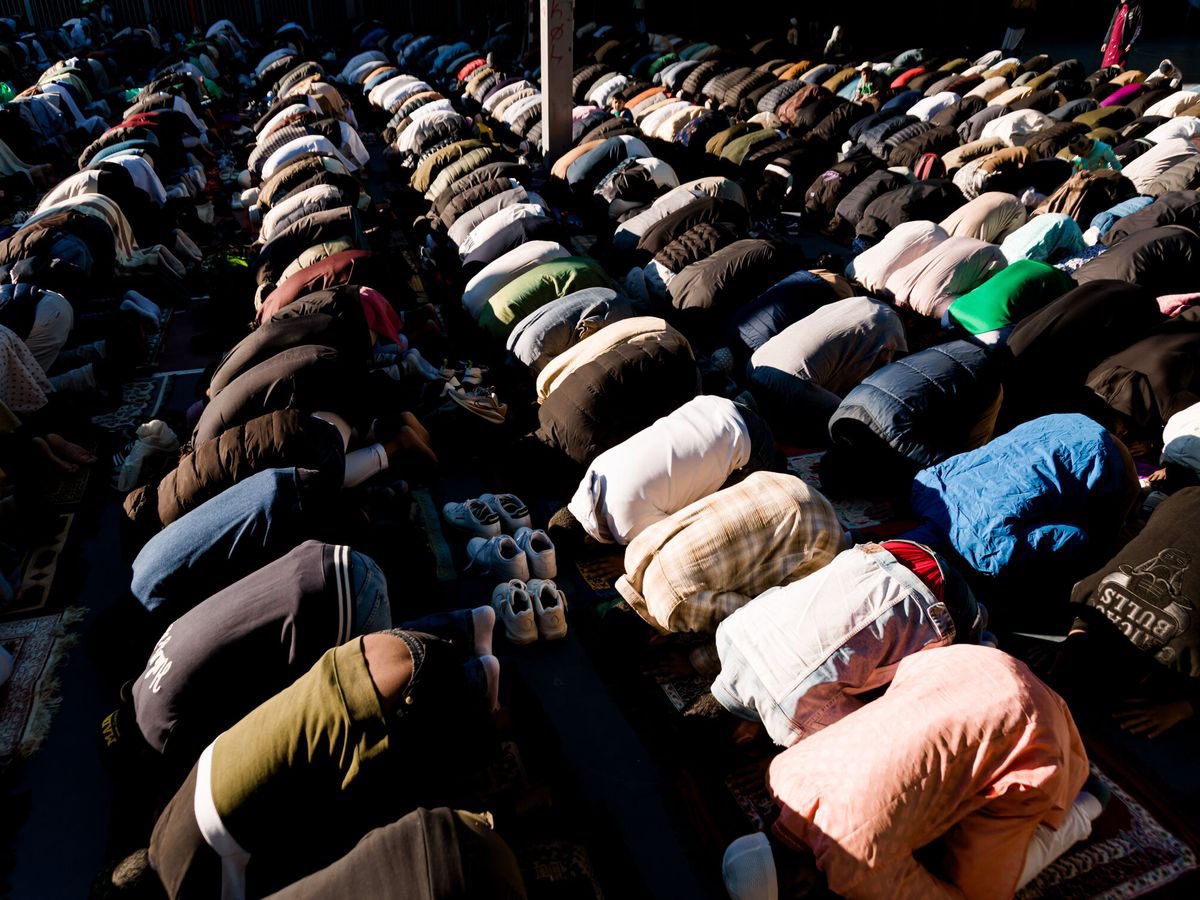 🇪🇸 | Jumilla, en Murcia, se convierte en el primer municipio español en vetar los ritos islámicos en espacios públicos.

La iniciativa ha sido promovida por VOX y en este caso ha contado con el apoyo del PP.