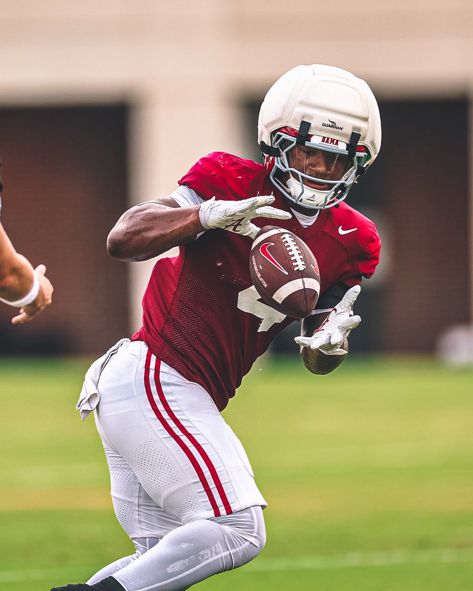 In the trenches 👊

#RollTide | <a href="/TMobile/">T-Mobile</a>