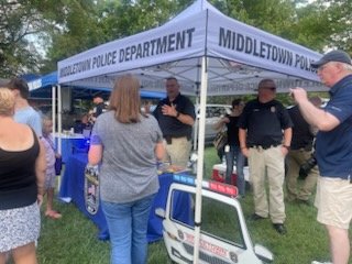 LouKyCourtClerk's tweet image. Nice turnout for the 2025 #NationalNightOut at Warren Walker Park in Douglass Hills! Glad to see @LMPD 8th Division & Middletown Police Dept. connecting with the community. Since 1984, #NNO has brought neighborhoods & law enforcement together across the country. #UnityCommunity