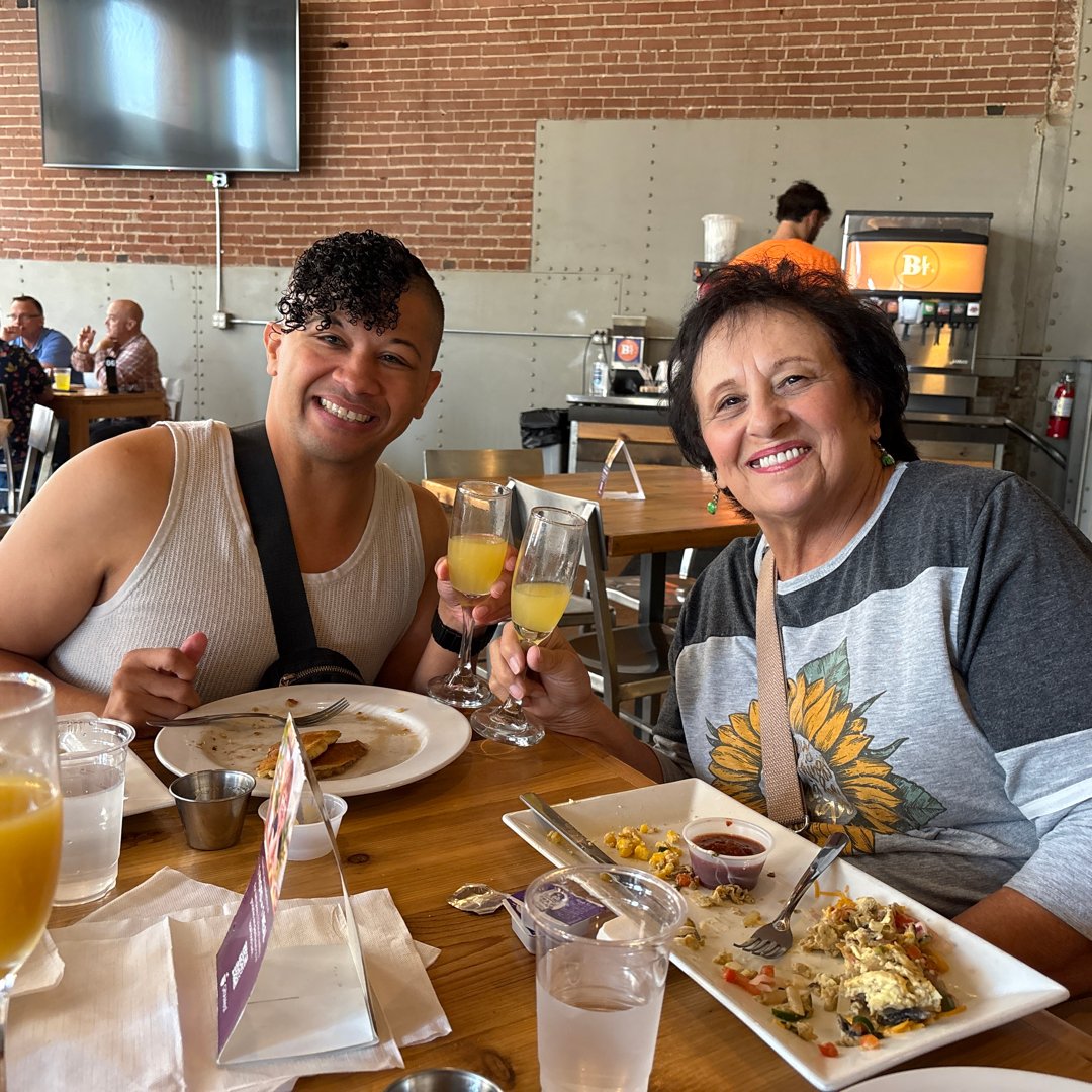 Big flavor in the heart of downtown STL 🥪🍓🌮

Stuffed French toast, buffalo chicken po’boys, and flavor that hits from breakfast through dinner. BLT's - Breakfast, Lunch and Tacos is serving up bold bites that make any time of day the right time to drop by!

#GiftAMeal #BLTsSTL