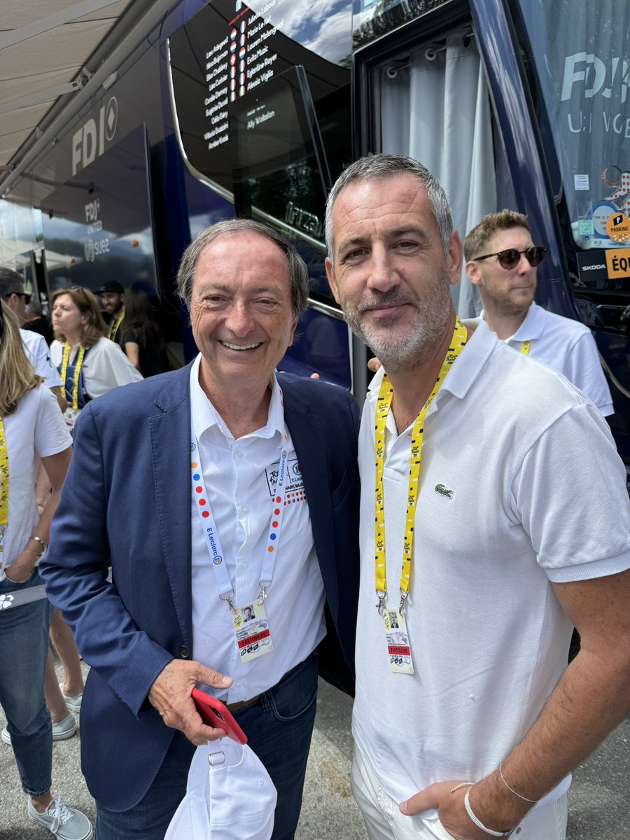 Wilfrid PAILHES (@wilfridpailhes) on Twitter photo 🚵♀️🇫🇷 Merci pour ton passage Team <a href="/FDJ_SUEZ/">FDJ - SUEZ</a> <a href="/stephendelcourt/">Stephen Delcourt</a> cher <a href="/Leclerc_MEL/">Michel-Edouard Leclerc</a> <a href="/Leclerc/">E.Leclerc</a> <a href="/LeTourFemmes/">Le Tour de France Femmes avec Zwift</a> avec la championne <a href="/e_chabbey/">Élise Chabbey</a> , maillot à pois #TDFF2025 🚵♀️🇫🇷 Merci pour ton passage Team <a href="/FDJ_SUEZ/">FDJ - SUEZ</a> <a href="/stephendelcourt/">Stephen Delcourt</a> cher <a href="/Leclerc_MEL/">Michel-Edouard Leclerc</a> <a href="/Leclerc/">E.Leclerc</a> <a href="/LeTourFemmes/">Le Tour de France Femmes avec Zwift</a> avec la championne <a href="/e_chabbey/">Élise Chabbey</a> , maillot à pois #TDFF2025