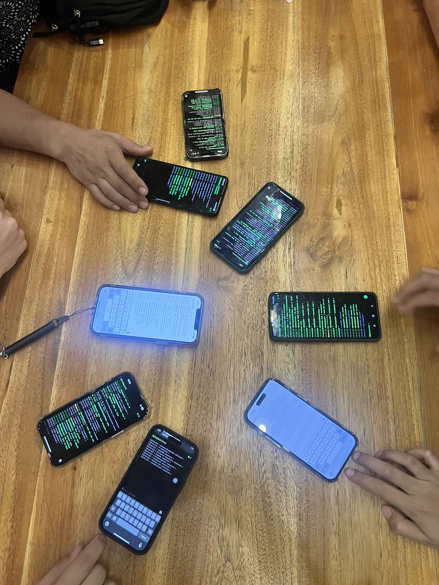 CodeOrangeDevs's tweet image. Bitchat is one of the most exciting apps for bitcoiners right now.

We are excited to start using it in our upcoming workshops! 🙌