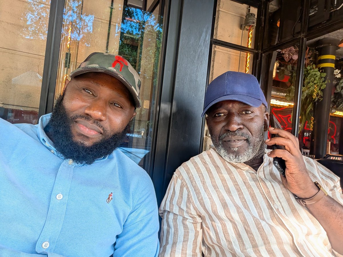 Un grand frère...! ♥️💛💚