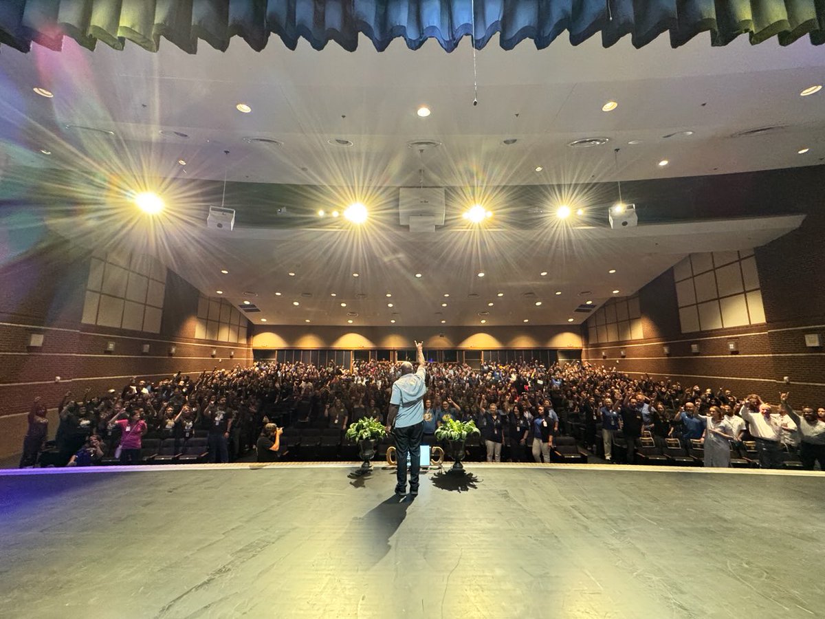 Lamond Dean (@dean_chisd) on Twitter photo God is Good!! I’m so thankful and blessed to be a team member <a href="/ChapelHill_ISD/">Chapel Hill ISD</a> #chapelhillisd God is Good!! I’m so thankful and blessed to be a team member <a href="/ChapelHill_ISD/">Chapel Hill ISD</a> #chapelhillisd