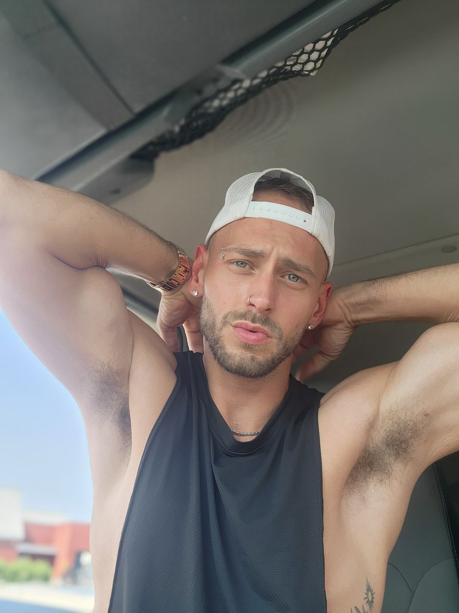 These sweaty pits are reserved for you 😈
