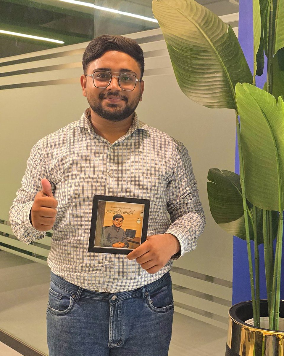 code_suite's tweet image. Big shoutout to Abdullah — officially promoted to Team Lead at CodeSuite!
We’re proud, grateful, and slightly jealous. Congrats, bossman! 👏🔥
#TeamLead #CodeSuitePromotions #PromotionUnlocked #BeyondTheCode #LeadershipVibes #GrindToGlory #OfficeUpgrade #WorkFamCelebration