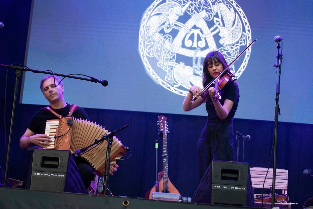 🎶 🎵 Xira conmemorativa do 45º aniversario de Milladoiro, coa colaboración da Consellería de Cultura, Lingua e Xuventude.

📍 7/08 | Exterior do Centro Dotacional Torroso - San Mamede | Mos | 22:30 h
👉 lingua.gal/a-secretaria-x…