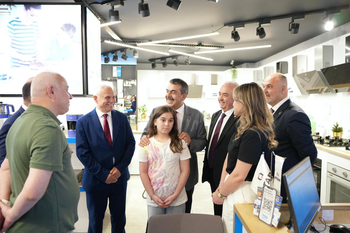 ✅ Milli Eğitim Bakanı Yusuf Tekin’den aileleri sevindiren müjde!

İller arası mazeret tayini başvurusu yapan TÜM öğretmenlerin atamaları yapıldı.

📍Aile birliği, kamu yararı ve insan onuru gözetildi.

#YusufTekinAileyiKorudu