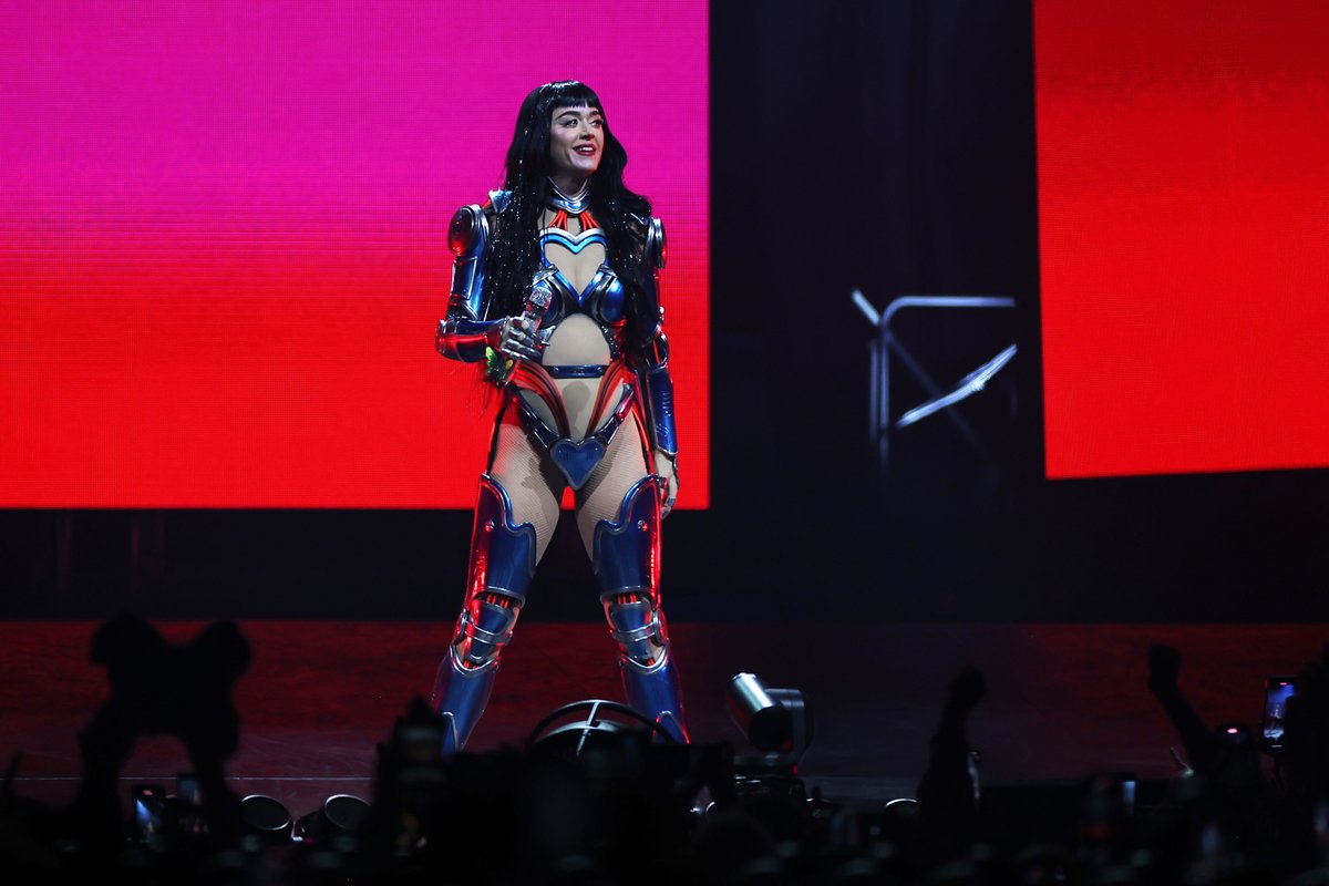 How Katy Perry Turned Pain Into Power on Her 2020 Album Smile [WATCH]: energy953radio.ca/news/11319290/… #KatyPerry #LifetimesTour #KatyKats @KatyPerry