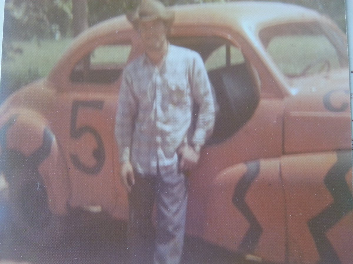 Belcher41Jb's tweet photo. @DaleJr The ol crider tiger https://t.co/NzMjPjkhUF