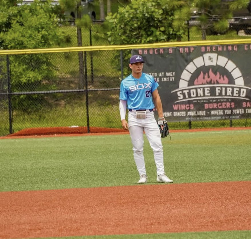 Vaughn Howard is a 2027 prospect powerhouses need to recruit

He cruised this summer and put on a show at PG Florida Future Games

🌊25 games
🌊.397 BA
🌊1.084 OPS
🌊13 RBI
🌊9 steals

Smooth swing-barrel finder-high EV’s

Strong UTL glove

4.0 GPA

Get Vaughn or he’ll be gone👀
