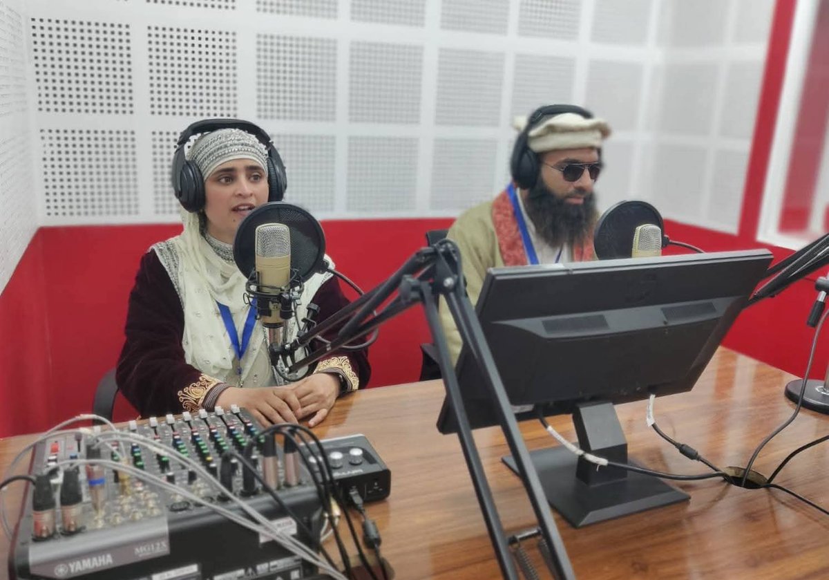 ShinagilgitRS's tweet image. LG Sh.Manoj Sinha inaugurated the National Tribal Festival at Gurez. Hestated,&quot;It is a celebration of the culture and tradition of the DardShin Tribal community.&quot; A community Radio station was also launched today to inspire the young generation to preserve and cherish the values.