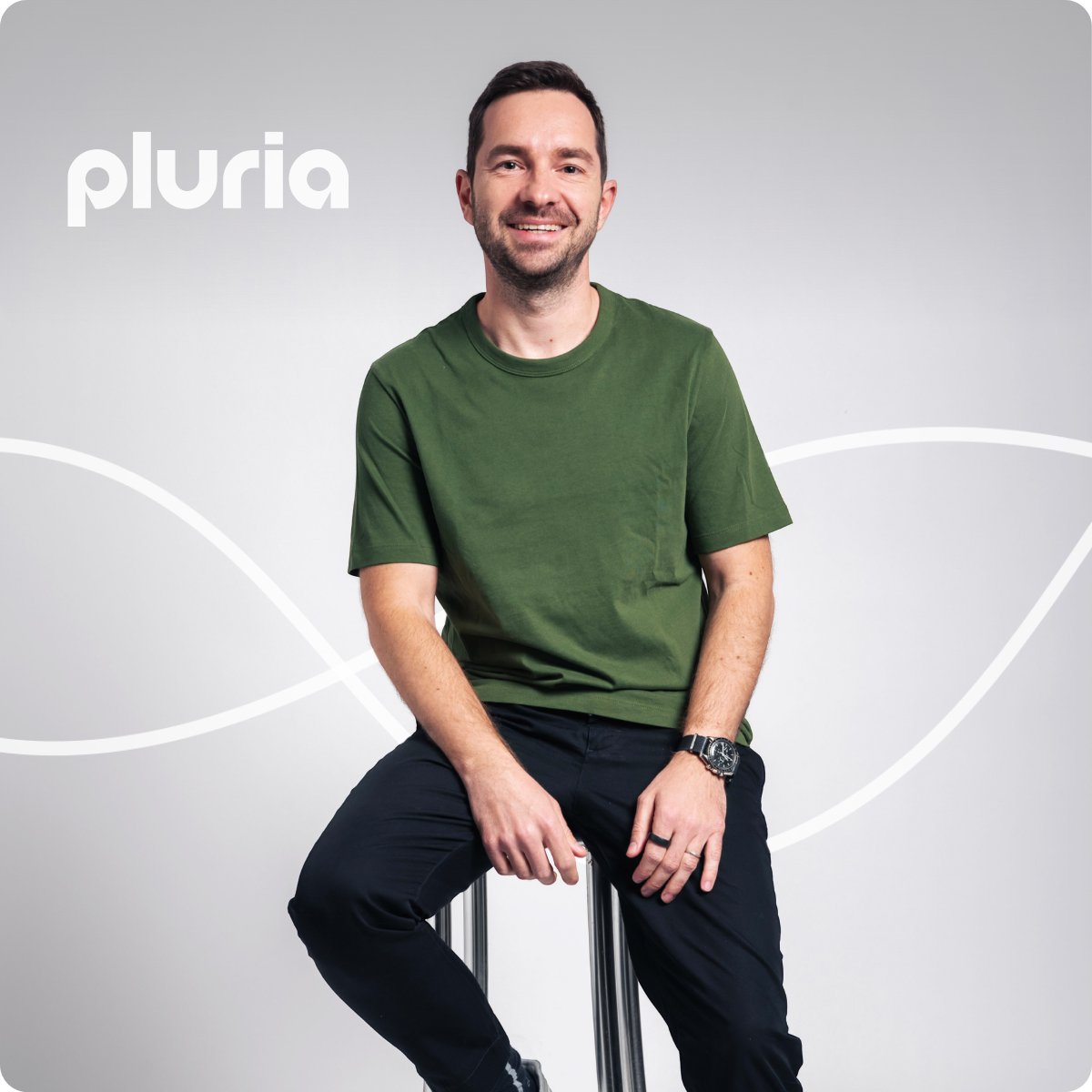 Pluria tweet media