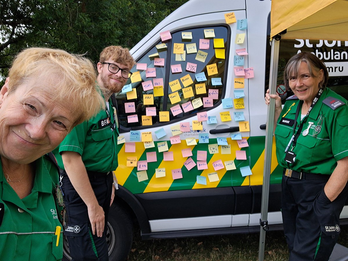 CommCandV's tweet image. We may never know if what we do has a positive impact ...but today we had the opportunity to teach CPR to 93 children during #NationalPlayDay @easternleisurecentre with @gwyn_ratcliffe and joe owen @SJACBarry .