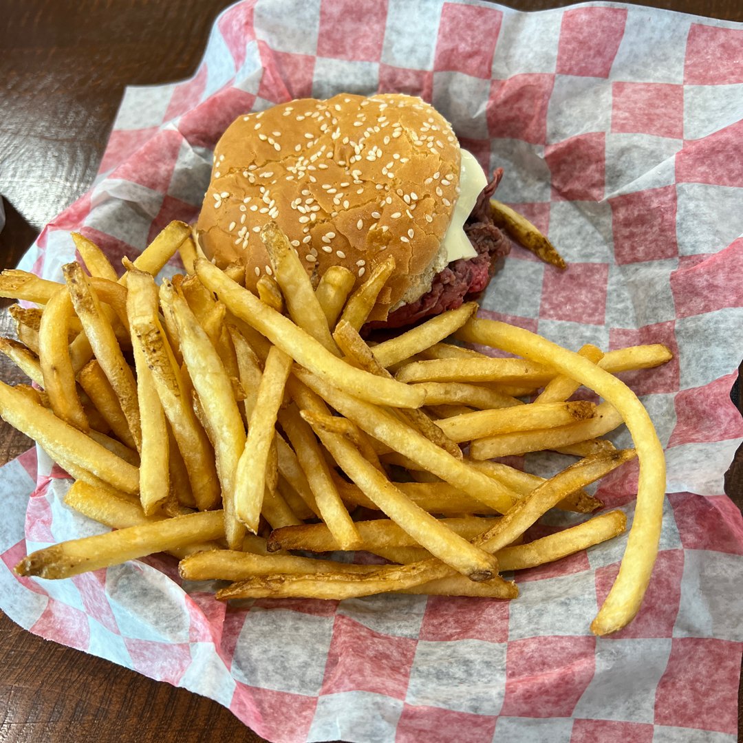 Fast, flavorful, and done the Lion's choice way 🦁🍔

From roast beef sandwiches to crinkle-cut fries and frozen custard, this is the kind of drive-thru meal that hits the spot every time!

#GiftAMeal #LionsChoice
