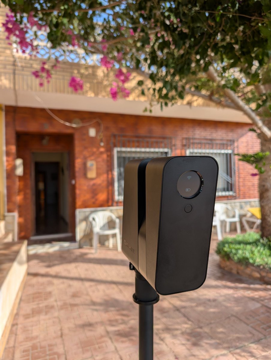 EF Triolas tweet media