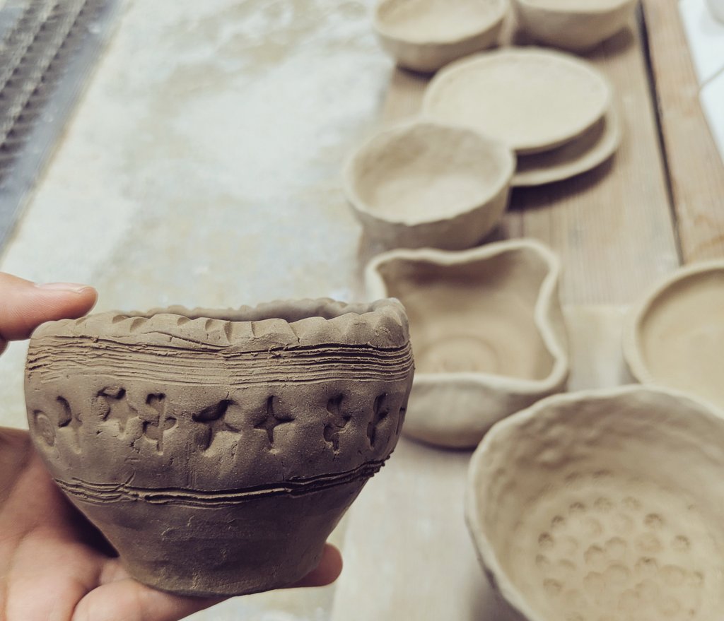 夏休み陶芸教室2025ありがとうございました!みなさんの自由で楽しい作品の数々にわたしも刺激をいただきましたよ✨