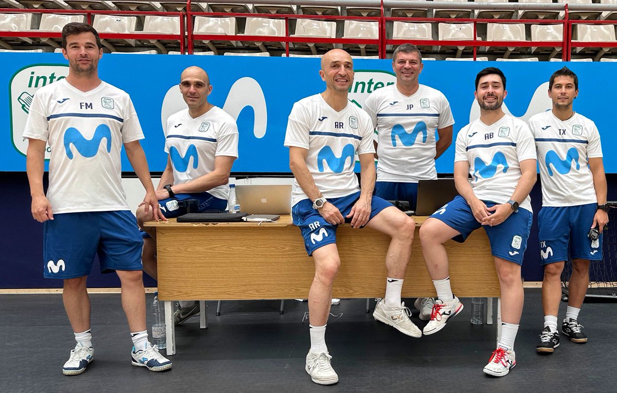 Los hombres de Riquer. El líder del proyecto deportivo tiene un EQUIPAZO que garantiza la excelencia en el trabajo. Da gusto verles trabajar cada día. Me identifico y me representan. Orgulloso de su elección. Y cuatro de ellos, formados e iniciados en nuestro CLUB. Valores INTER.
